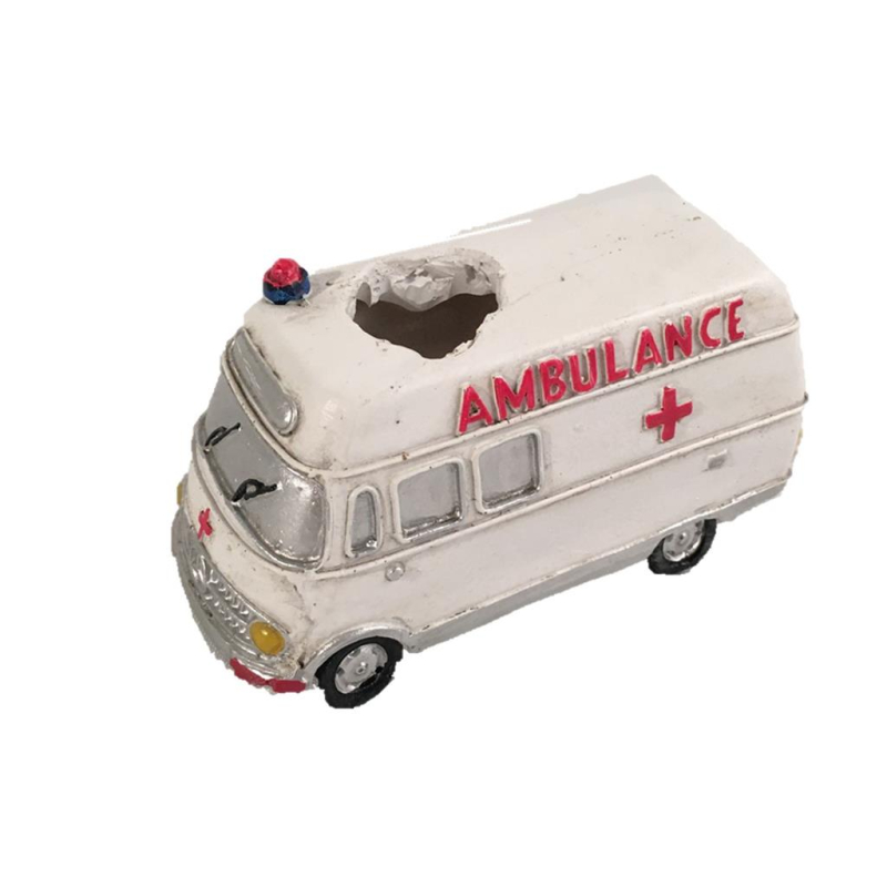 Se AquaTime Akvarie Dekoration Ambulance - 13x6x7cm hos Dyreverdenen.dk